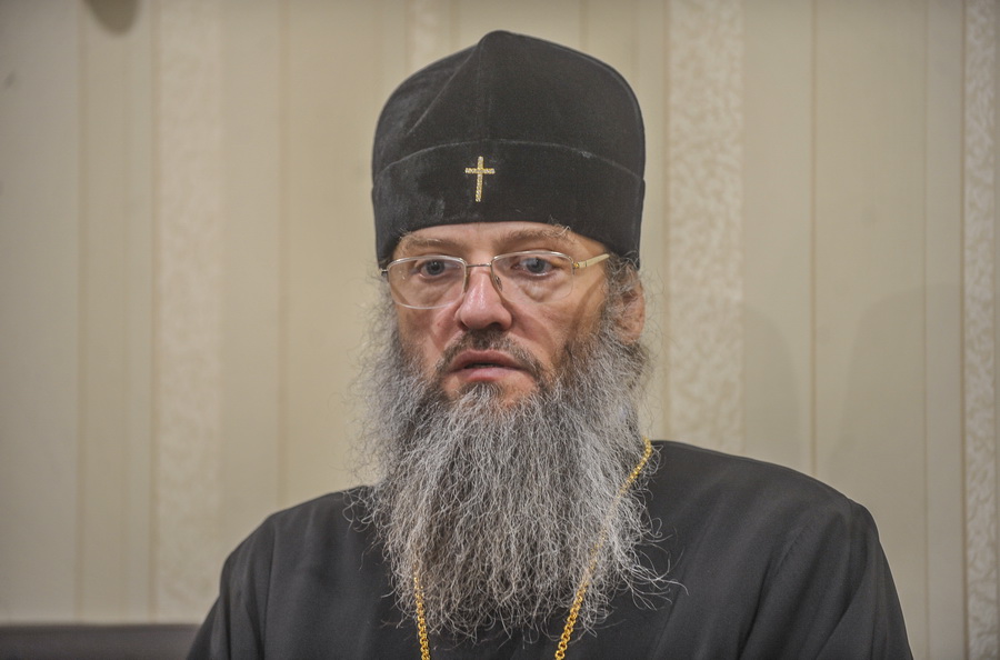 Скандальный митрополит УПЦ МП Лука заявил, что нынешняя власть пытается "притянуть Бога за бороду"