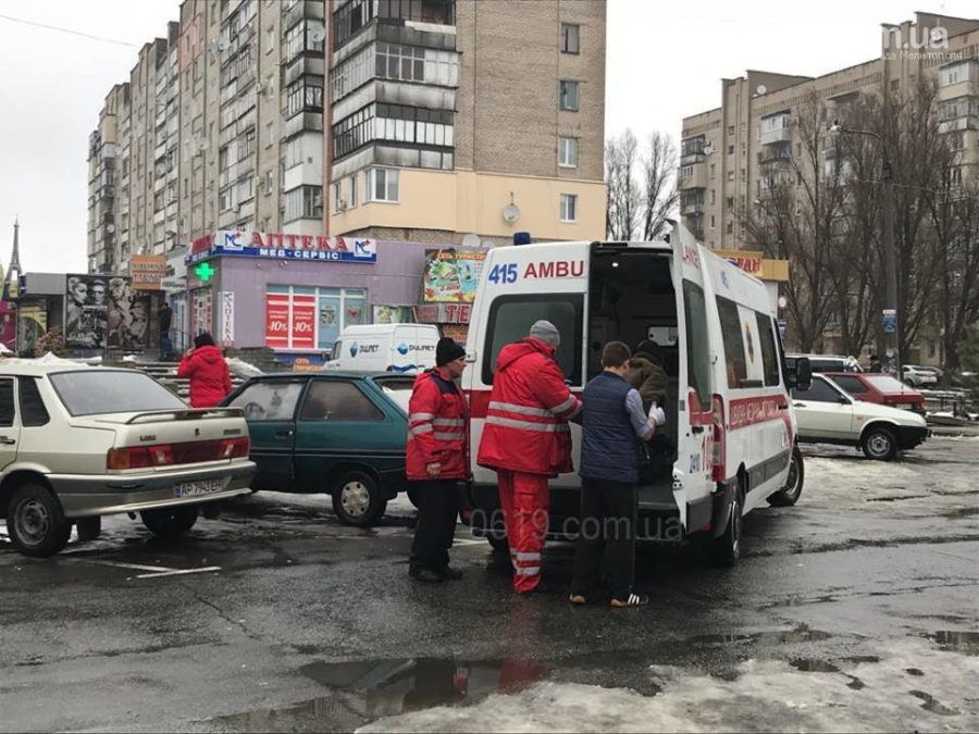 В Запорожской области на улице обнаружили мужчину без сознания (ФОТО)