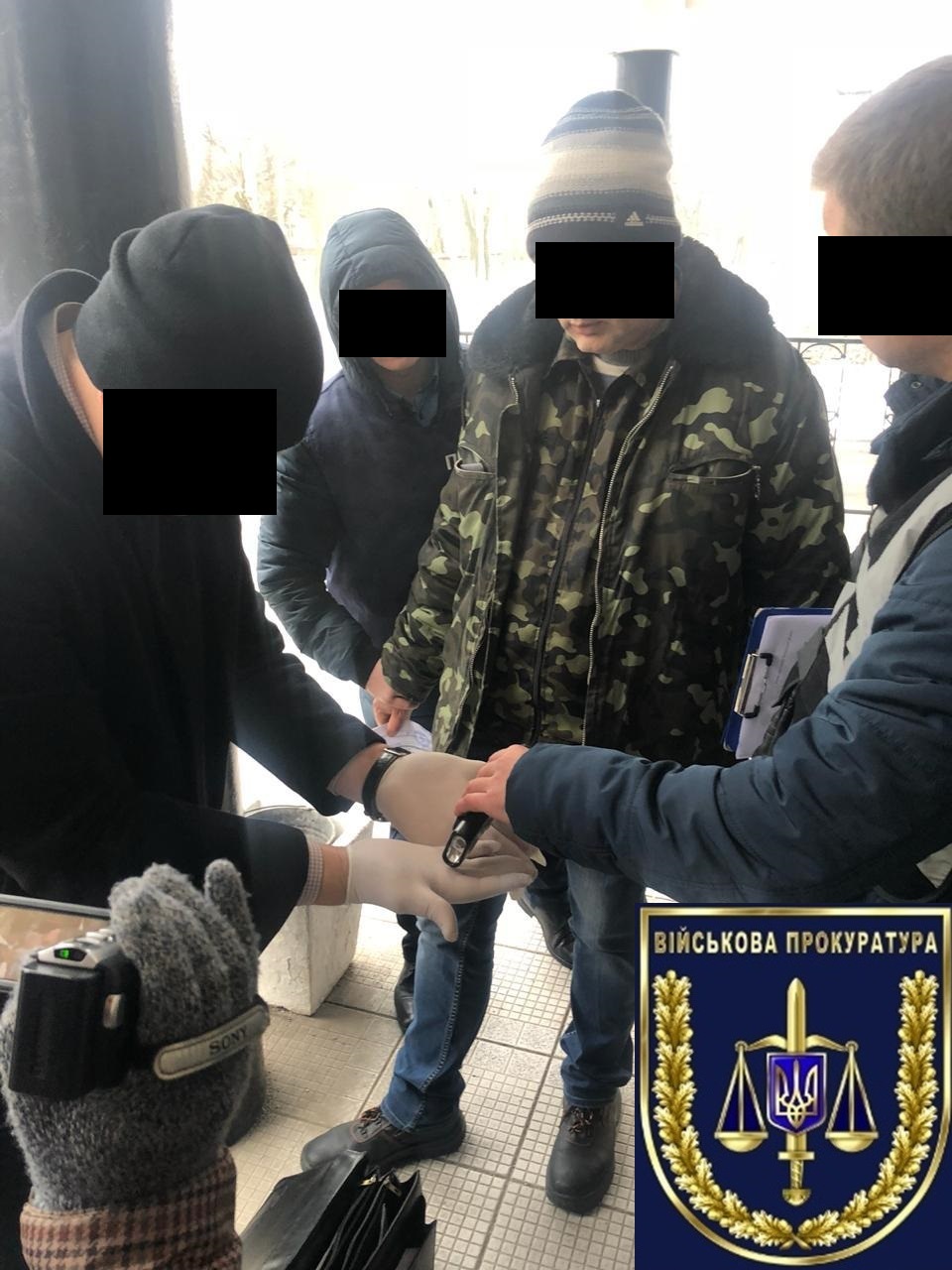 В Запорожье на взятке погорел чиновник (ФОТО)
