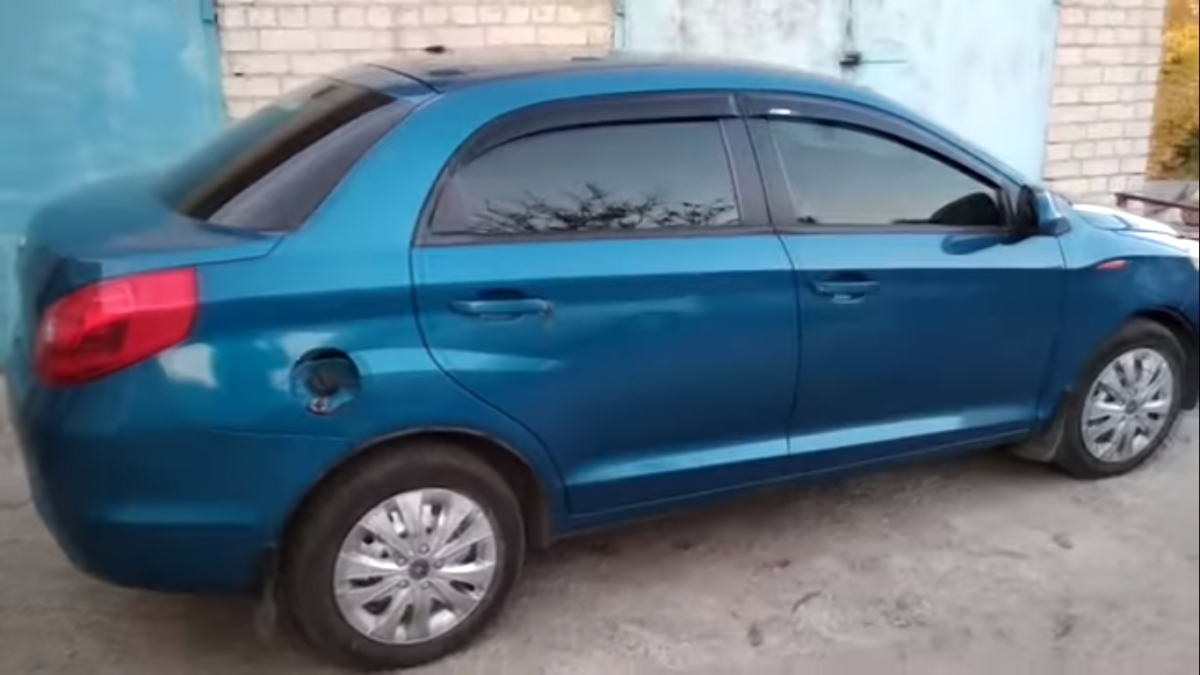 Блогеру-автомеханику пришлось помучиться с детищем "АвтоЗАЗа" (ВИДЕО)