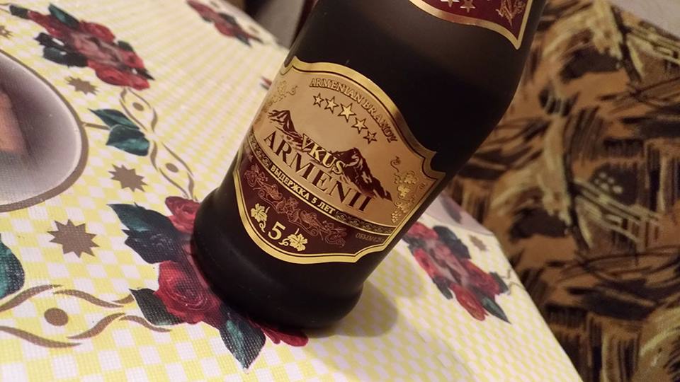 Житель Запорожья пожаловался на коньяк из "АТБ" со вкусом бензина (ФОТО)