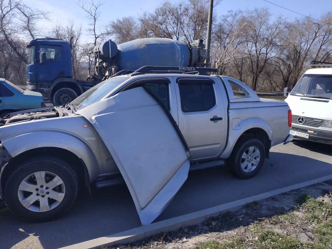 В Запорожье на набережной автоледи спровоцировала ДТП (ФОТО)