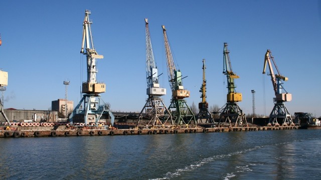 На запорожском курорте в порту проходят обыски