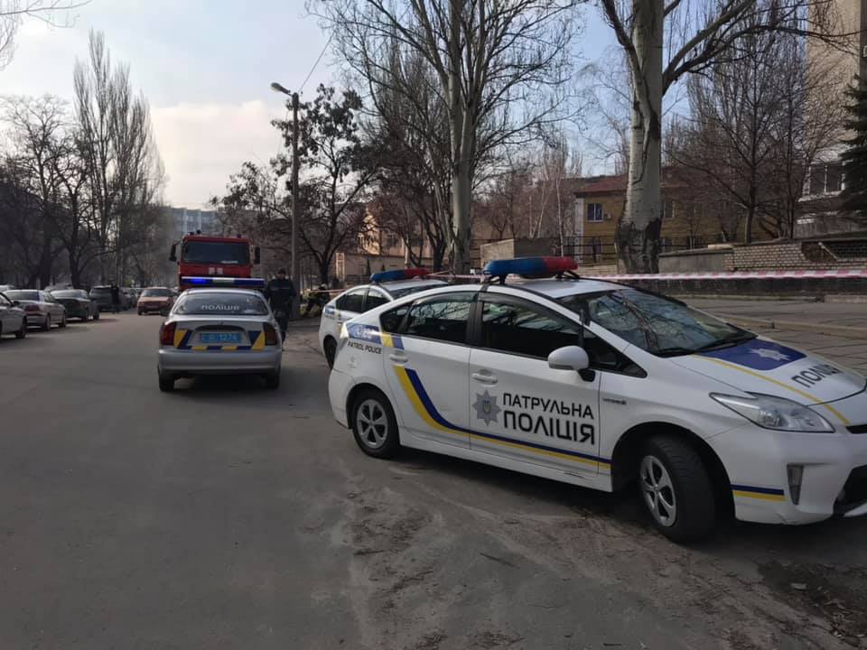 Подозрение на заминирование: с запорожской телекомпании эвакуировали сотрудников (ФОТО)
