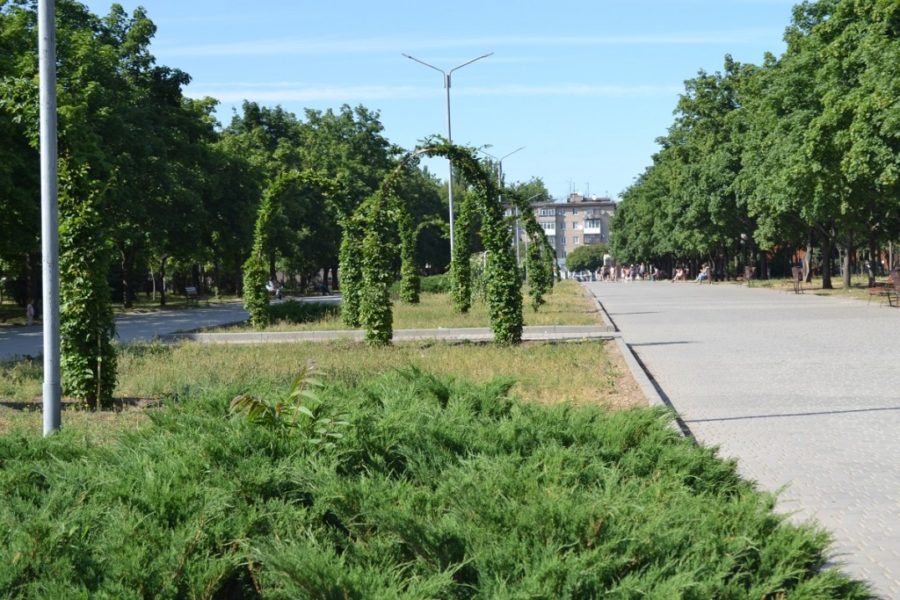 В Запорожье на Космосе строят новый современный парк