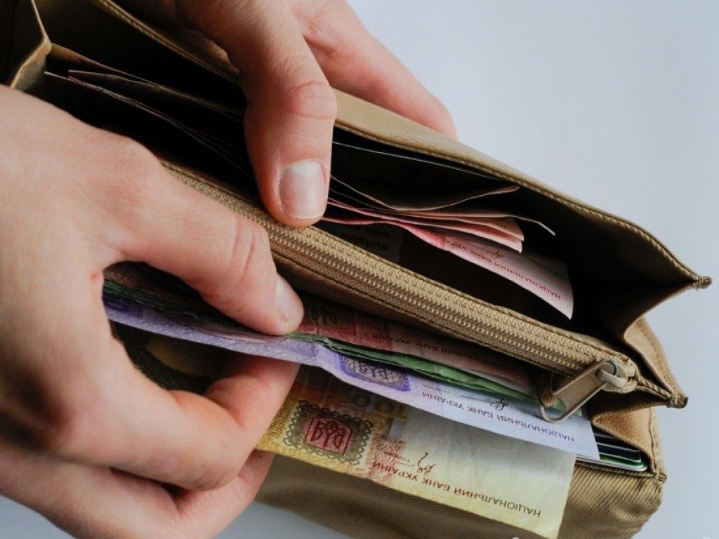 Запорожцам рассказали, как изменятся украинские зарплаты