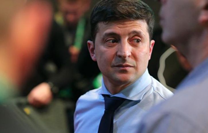 Зеленский уехал в Турцию: в соцсетях активно обсуждают поездку нового президента