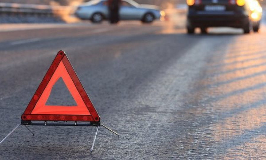 На запорожском курорте молодые парни попали в серьезное ДТП