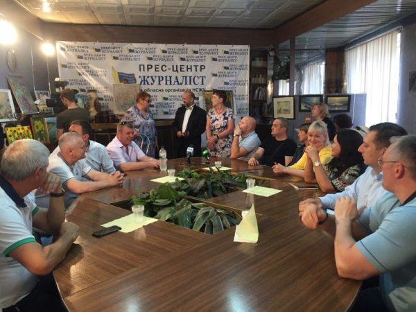 Запорожских журналистов поддержали на благотворительном аукционе (ФОТО)