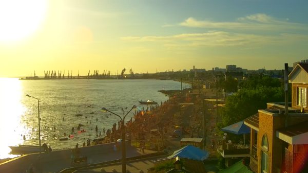 Коллектор в Бердянске забыт: строительство заброшено (ФОТО)
