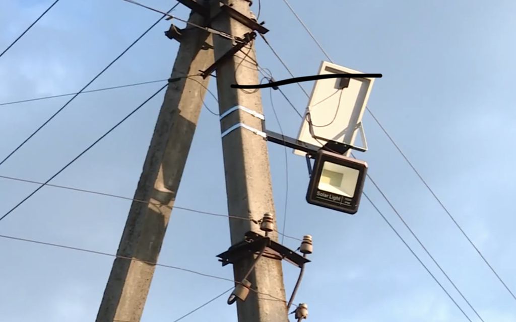В поселке Второмайском установили внешнее освещение