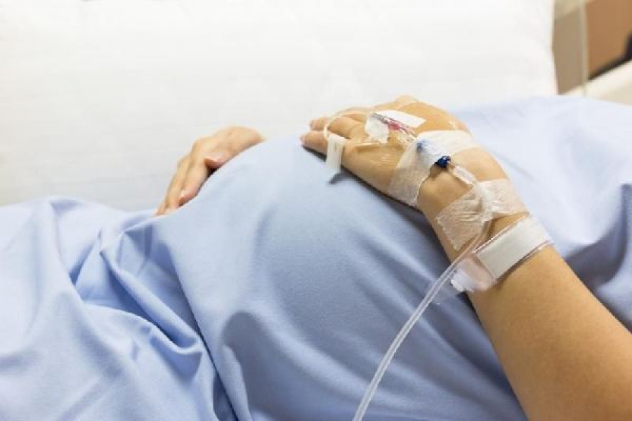 Запорожские патрульные помогли появится на свет ребёнку