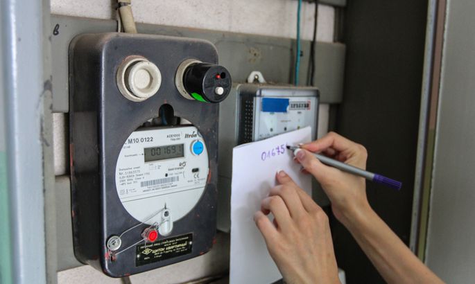 Запрещенная экономия: в Запорожье задержали группу людей, которые обманывали счетчики (ФОТО)
