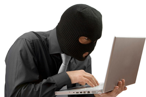 Житель Запорожской области обманул пользователей Интернета на 30 000 гривен
