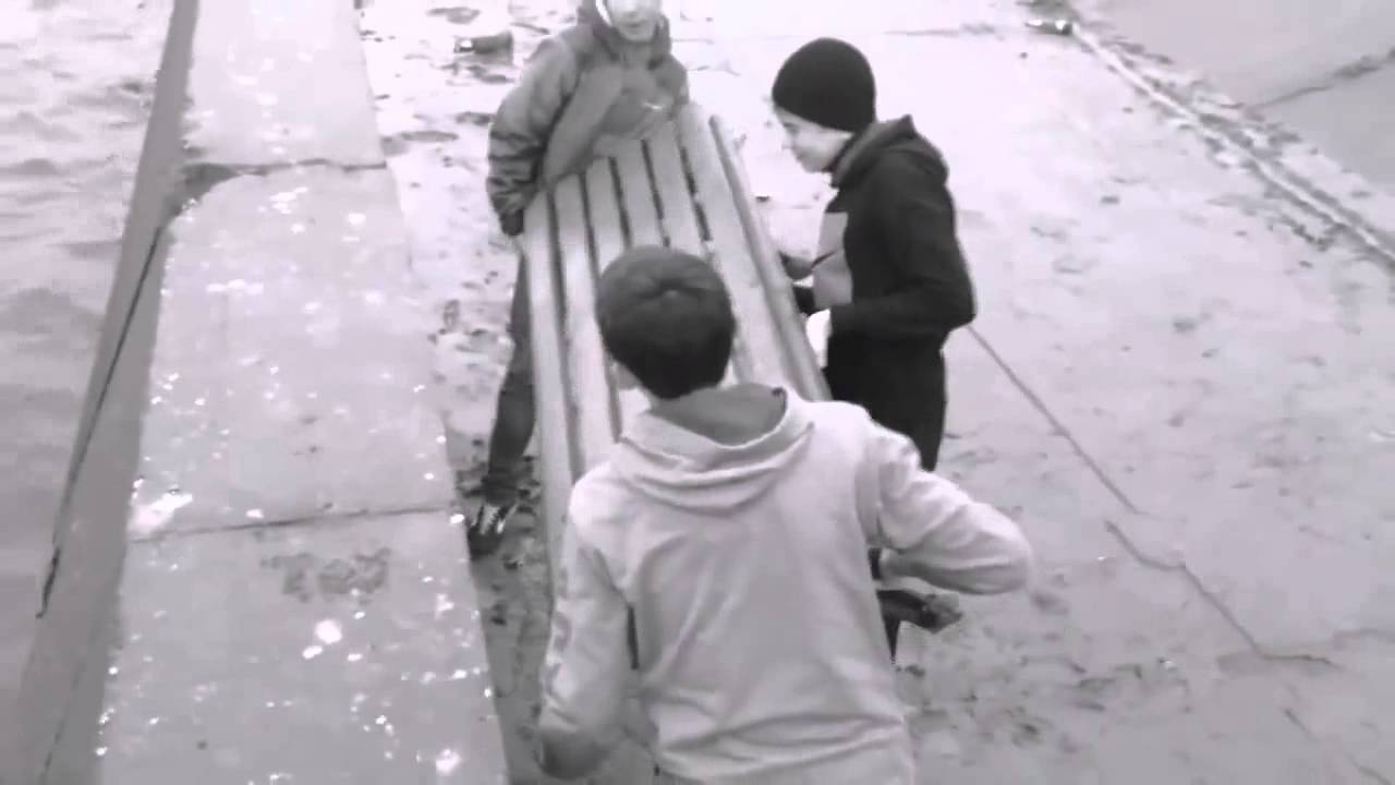 В центре Запорожья орудовали два несовершеннолетних вандала (ВИДЕО)