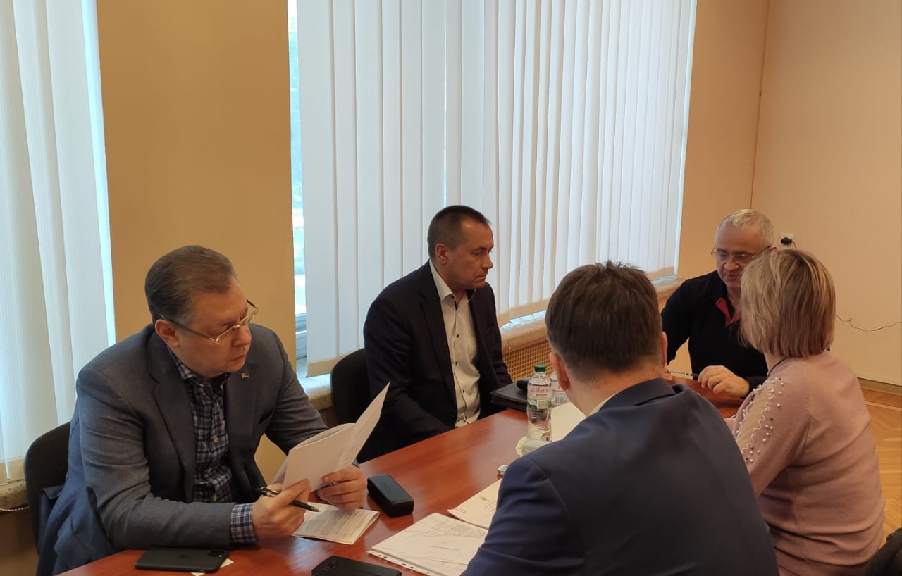 Геннадий Фукс: «Правительство должно выполнять обязательства перед медиками»