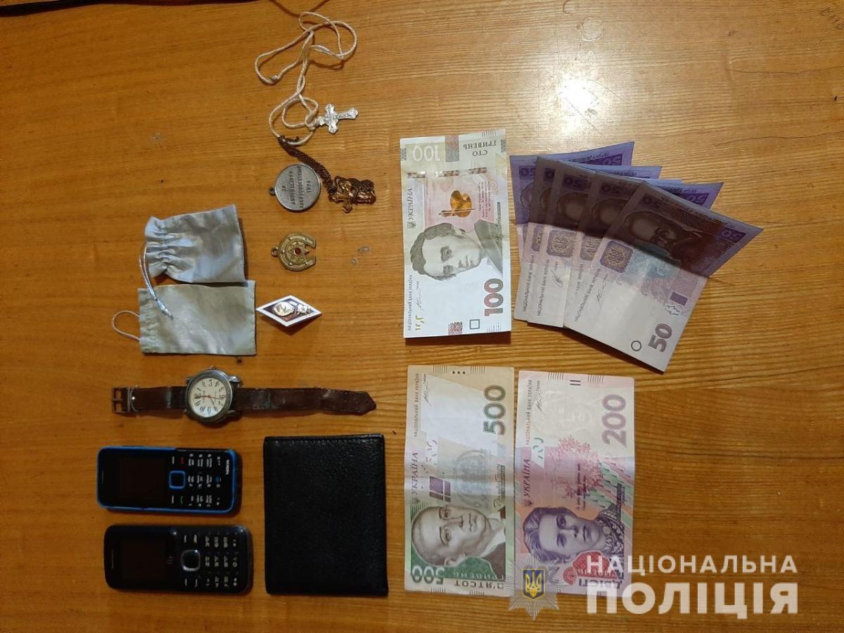 Притворились соцработниками: в Запорожье мошенницы обобрали пенсионеров