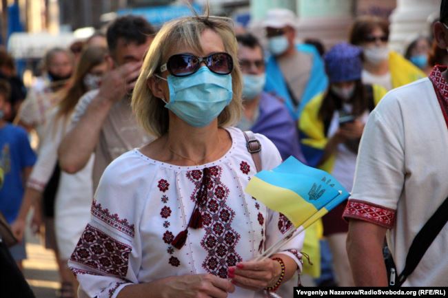 Карантин продлили: запорожцы со всей Украиной продолжат соблюдать дистанцию