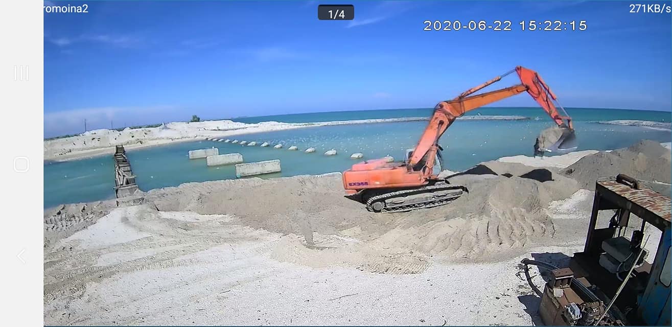 В Кирилловке снова засыпало песком промоину между морем и лиманом (ВИДЕО)