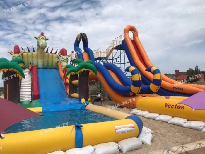 На запорожском курорте местные жители жалуются на отдыхающих (ФОТО-ВИДЕО)