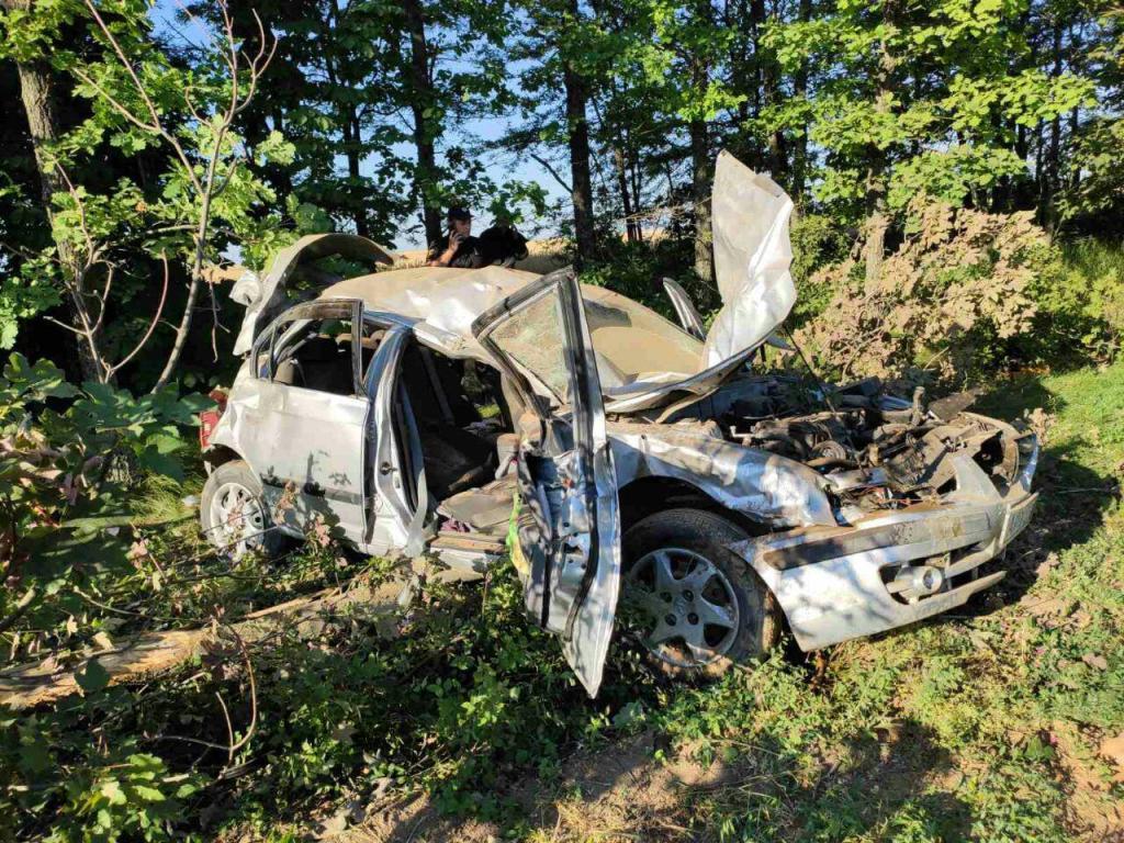 Под Запорожьем произошло две смертельных аварии: машины превратились в груду металла (ФОТО)