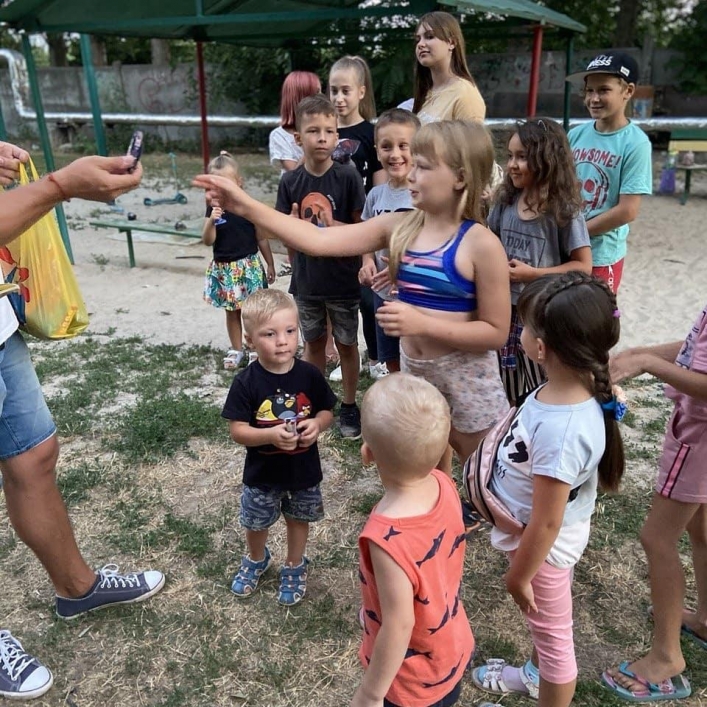 В Запорожской области 8-летняя девочка установила необычный рекорд (ФОТО) 5 В Запорожской области 8-летняя девочка установила необычный рекорд (ФОТО)
