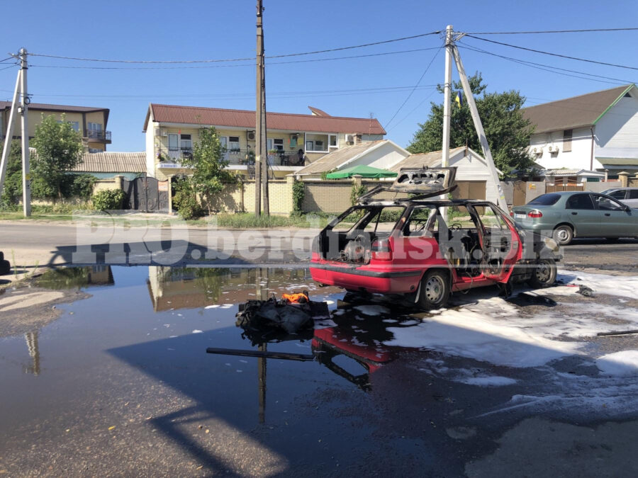 На запорожском курорте произошло ЧП возле газовой заправки (ВИДЕО-ФОТО) 2 На запорожском курорте произошло ЧП возле газовой заправки (ВИДЕО-ФОТО)