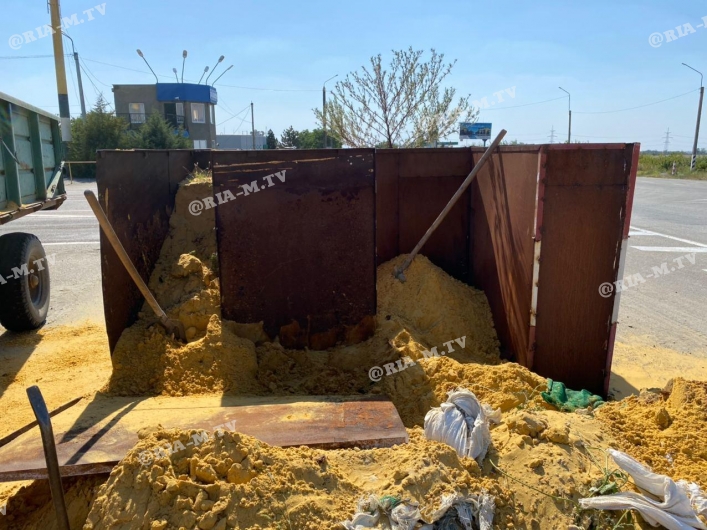 В Запорожской области разобрали блокпост (ФОТОФАКТ)