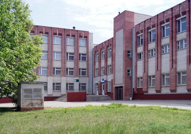 Уже не смешно: в Запорожье девятый раз за месяц минируют школу