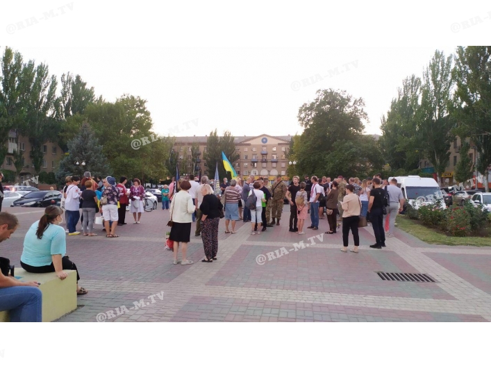 В Запорожье горожане провели акцию за импичмент Президента: как это было (ВИДЕО-ФОТО)