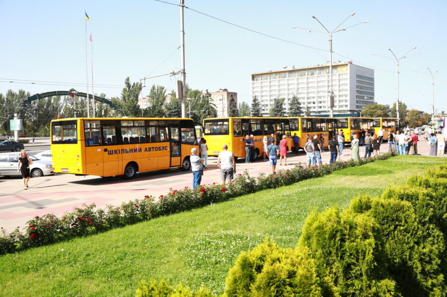 В Запорожье представили вторую партию нового транспорта АвтоЗАЗ (ФОТО)