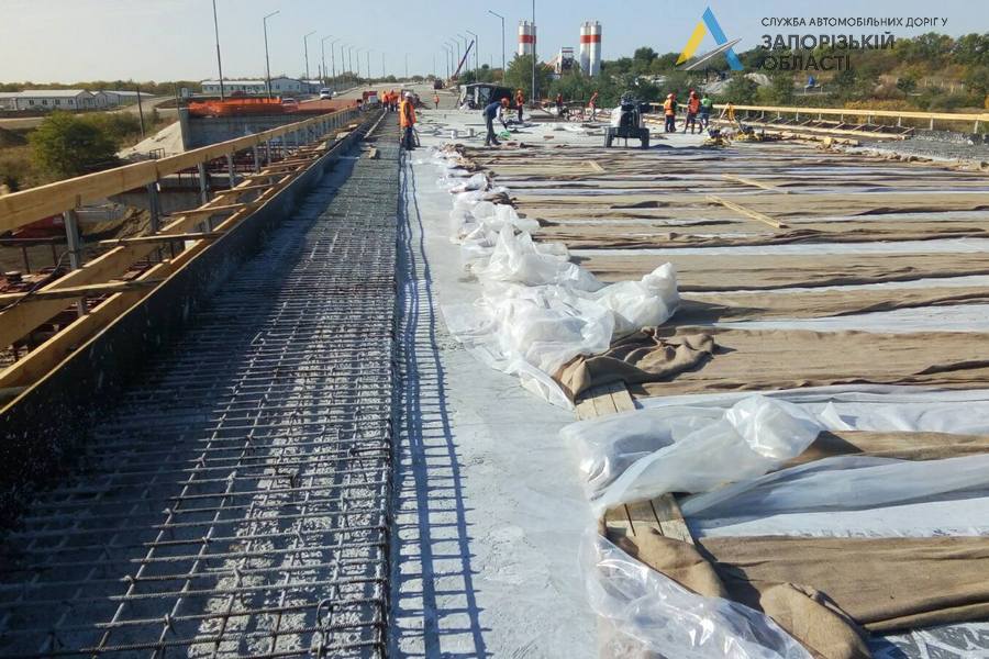 В Запорожье активно продолжают строить мосты: что сделано на объекте (ФОТОРЕПОРТАЖ) 4 В Запорожье активно продолжают строить мосты: что сделано на объекте (ФОТОРЕПОРТАЖ)