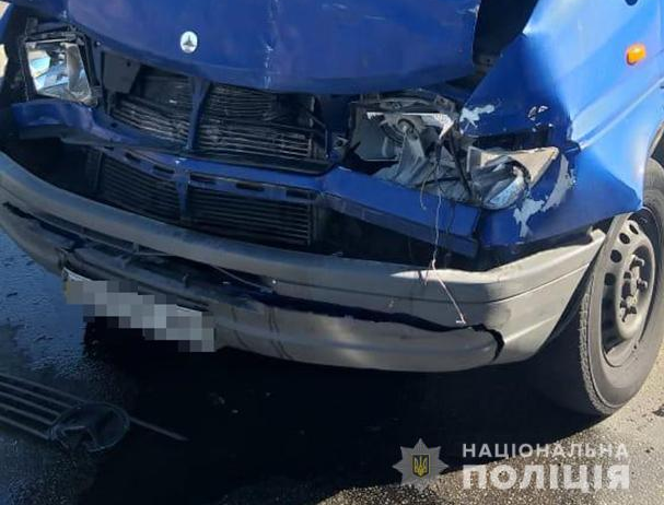 В Запорожье столкнулись две маршрутки: появились подробности о пострадавших (ФОТО)