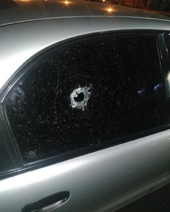 В Запорожской области из окон забросали свинцом автомобили (ВИДЕО)