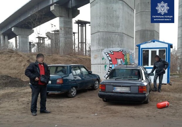 Не успели достроить: в Запорожье новые мосты начали разбирать на металлолом (ФОТО)