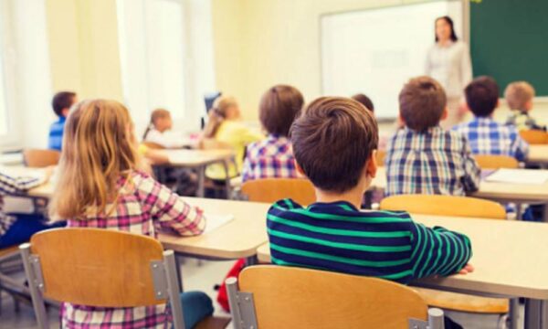 Стало известно, когда запорожские школьники вернутся за парты