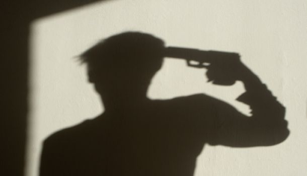 В Запорожье молодой парень выстрелил себе в голову из карабина