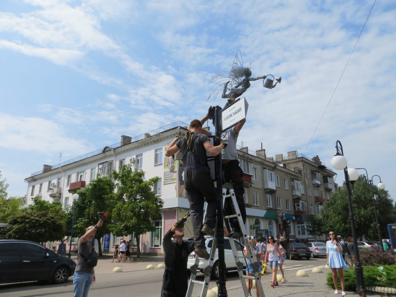 На запорожском курорте появились оригинальные феи (ФОТО) 2 На запорожском курорте появились оригинальные феи (ФОТО)