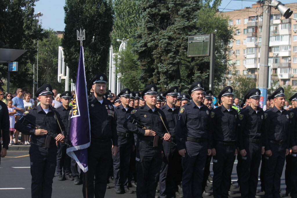 В Запорожье состоялось торжественное шествие военных и силовиков (ФОТО) 9 В Запорожье состоялось торжественное шествие военных и силовиков (ФОТО)