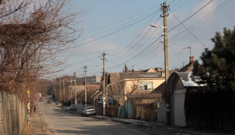 На нескольких запорожских улицах появилось современное освещение (ФОТО)