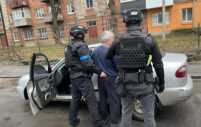 В Хмельницком трое военных незаконно переправляли мужчин за границу