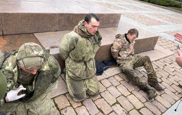 Шістьох полонених окупантів засудили на 8-15 років