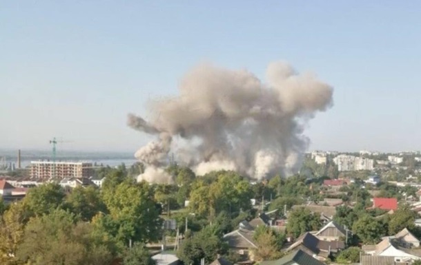 У Херсоні пролунали вибухи - соцмережі