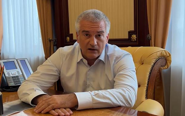 "Глава" Криму пригрозив кримінальною відповідальністю проукраїнським активістам