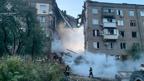 Удар по Запоріжжю: одна жертва та п'ятеро поранених 6 Удар по Запоріжжю: одна жертва та п'ятеро поранених