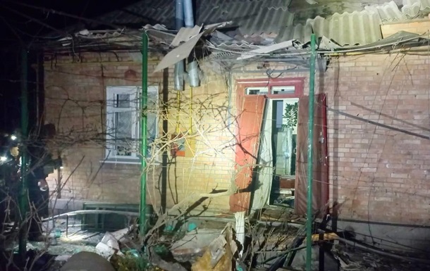 Ворог знову бив по Дніпропетровщині, поранена жінка