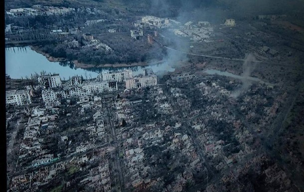 Жодного вцілілого будинку: з'явилися фото зруйнованого Бахмута