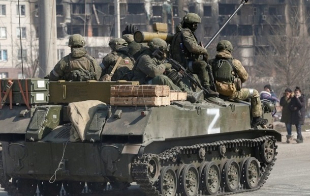 До Маріуполя завезли молодих військових РФ і кадировців - Андрющенко