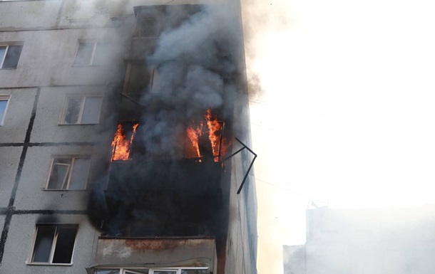 Момент удару РФ по дому у Запоріжжі потрапив на відео