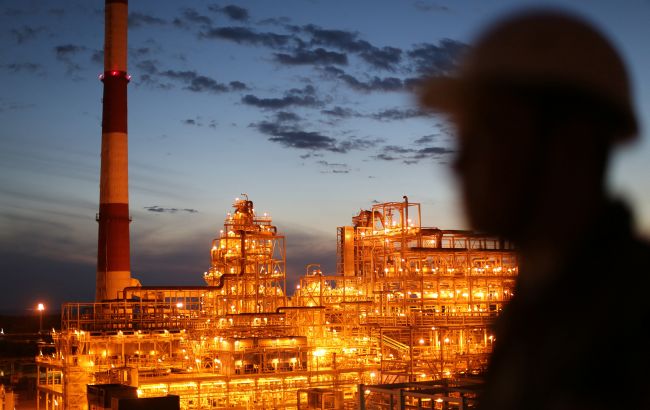 Горіла 16 днів. З'явився супутниковий знімок нафтобази у Ростовській області після пожежі